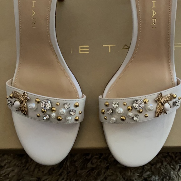 ELIE TAHARI HEELS - Picture 2 of 4